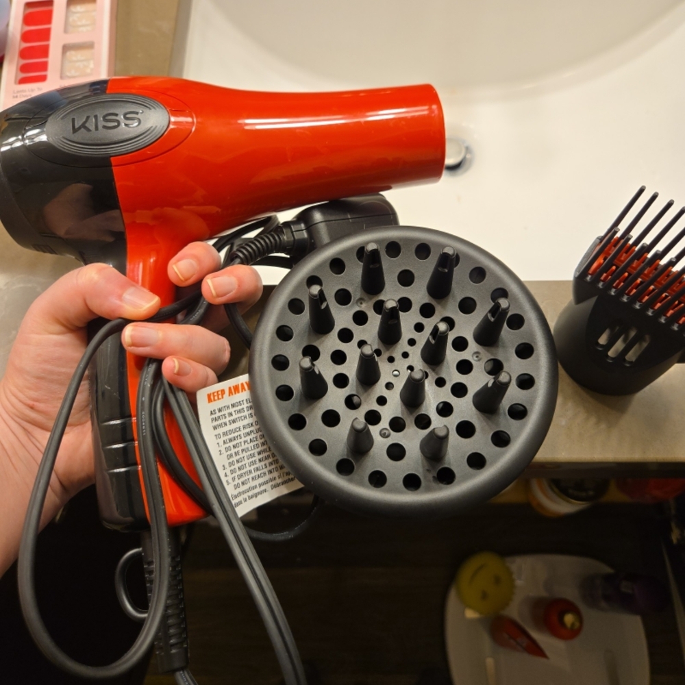 Kiss Vibrant Red Hair Dryer